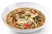 Mì thịt xào rau cải muối
